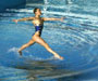 Ook voor meisjes met watervrees is er een plaats in het kunstzwemmen